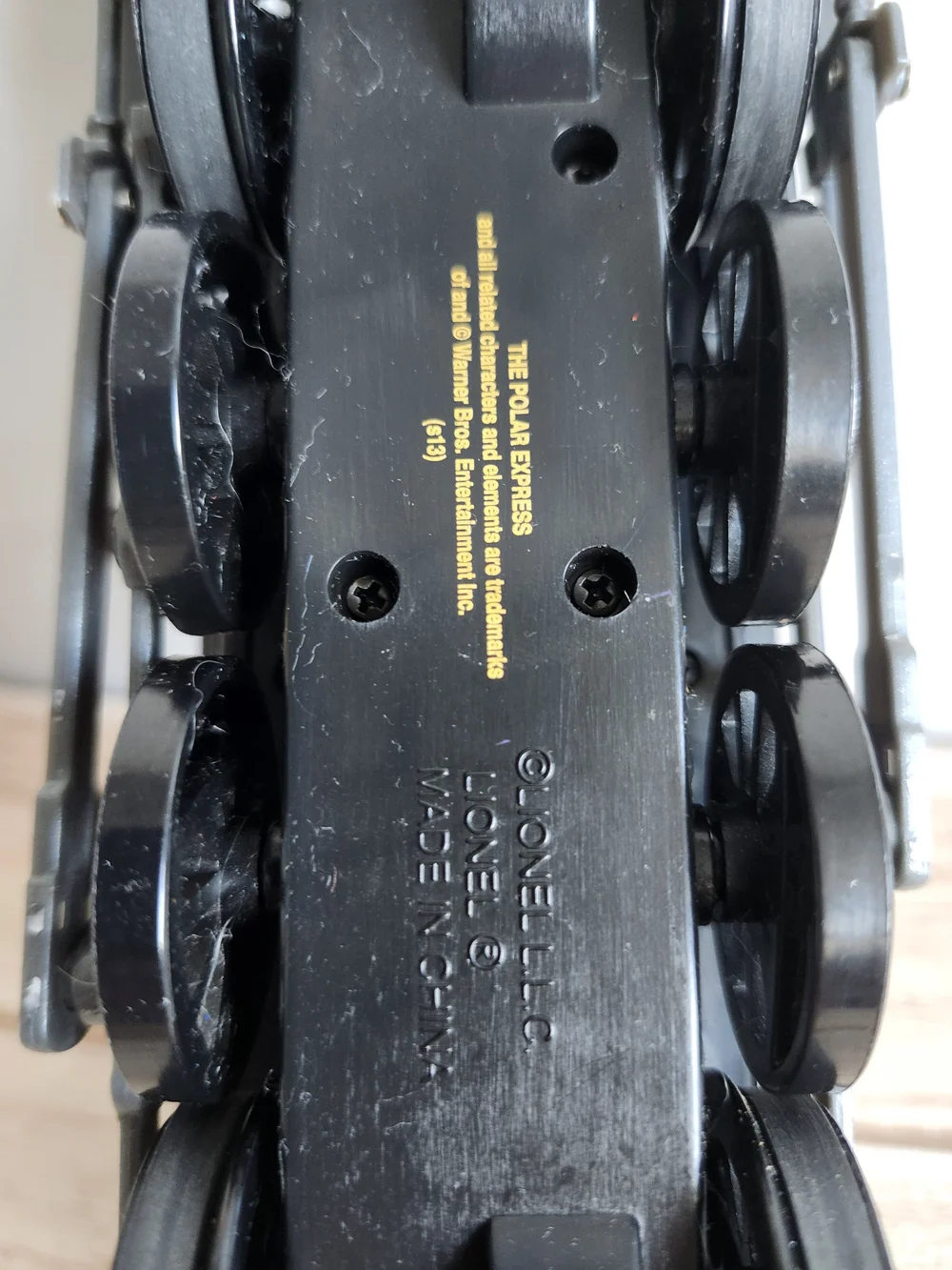 Lionel Polar Express G Gauge Replacement Train Engine & Passenger Car